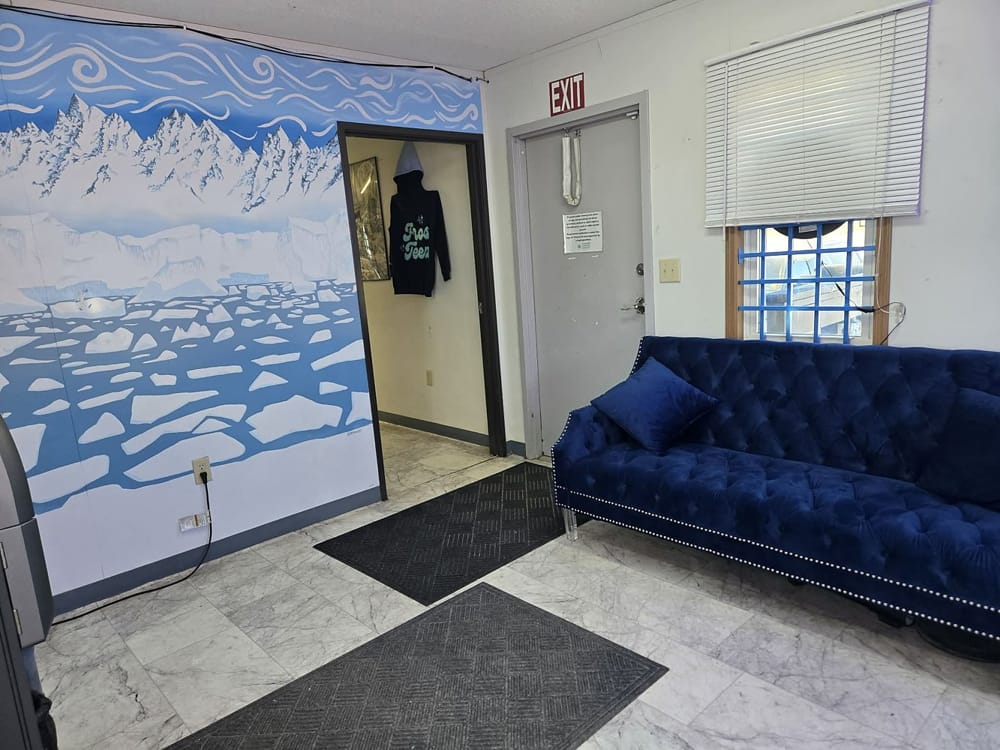 frosteez dispensary laurel store